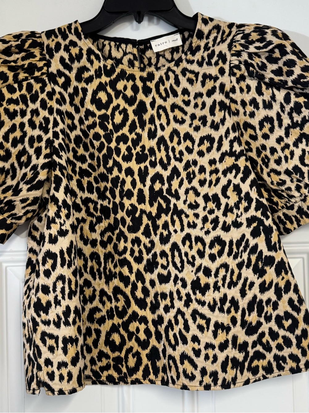entro Leopard Print Puff Sleeve Blouse - Black & Tan